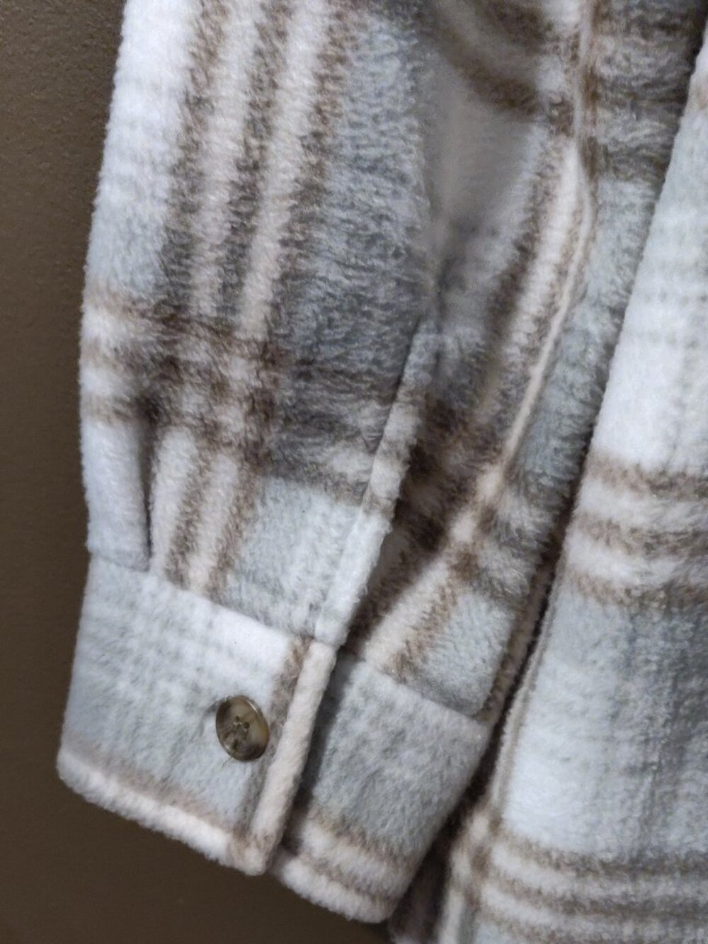 Altar'd State Plaid Shacket Sage & Taupe MEDIUM NEW WITH TAGS - Picture 6 of 6